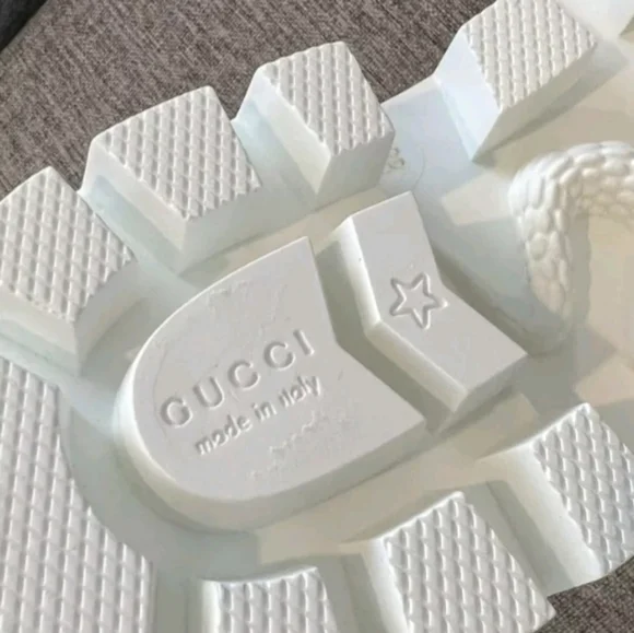 NEW Gucci Women's White & Black Matelassé Chelsea Boot 643958 DH7D0 G 38 US 8 Ankle Boots & Booties